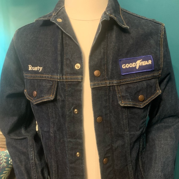 Vintage Spiegle dark denim jean jacket. Women’s size s/m or boys size large. - Picture 2 of 7